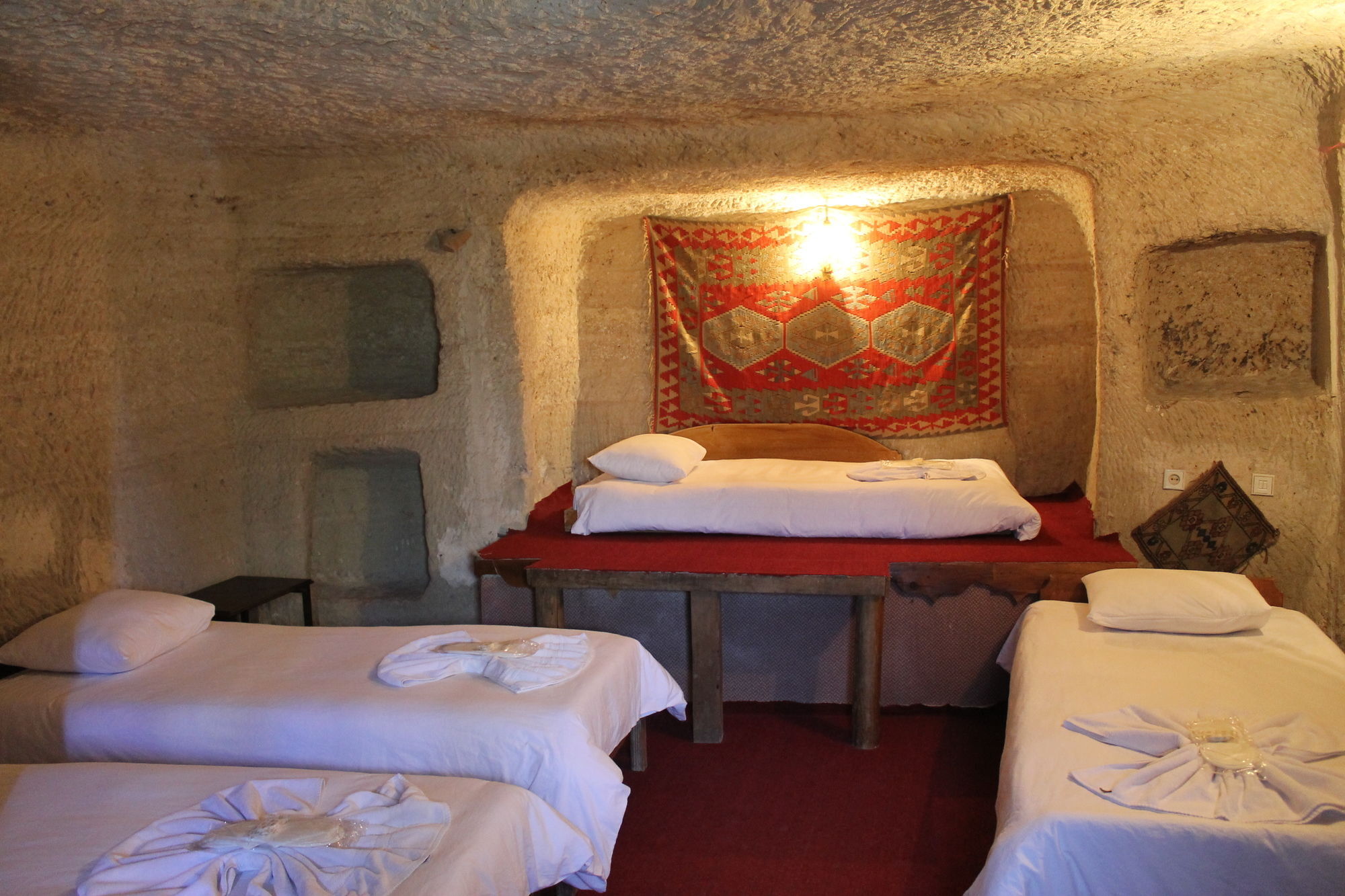 Yasin'S Place Backpackers Cave Hostel Гьореме Екстериор снимка